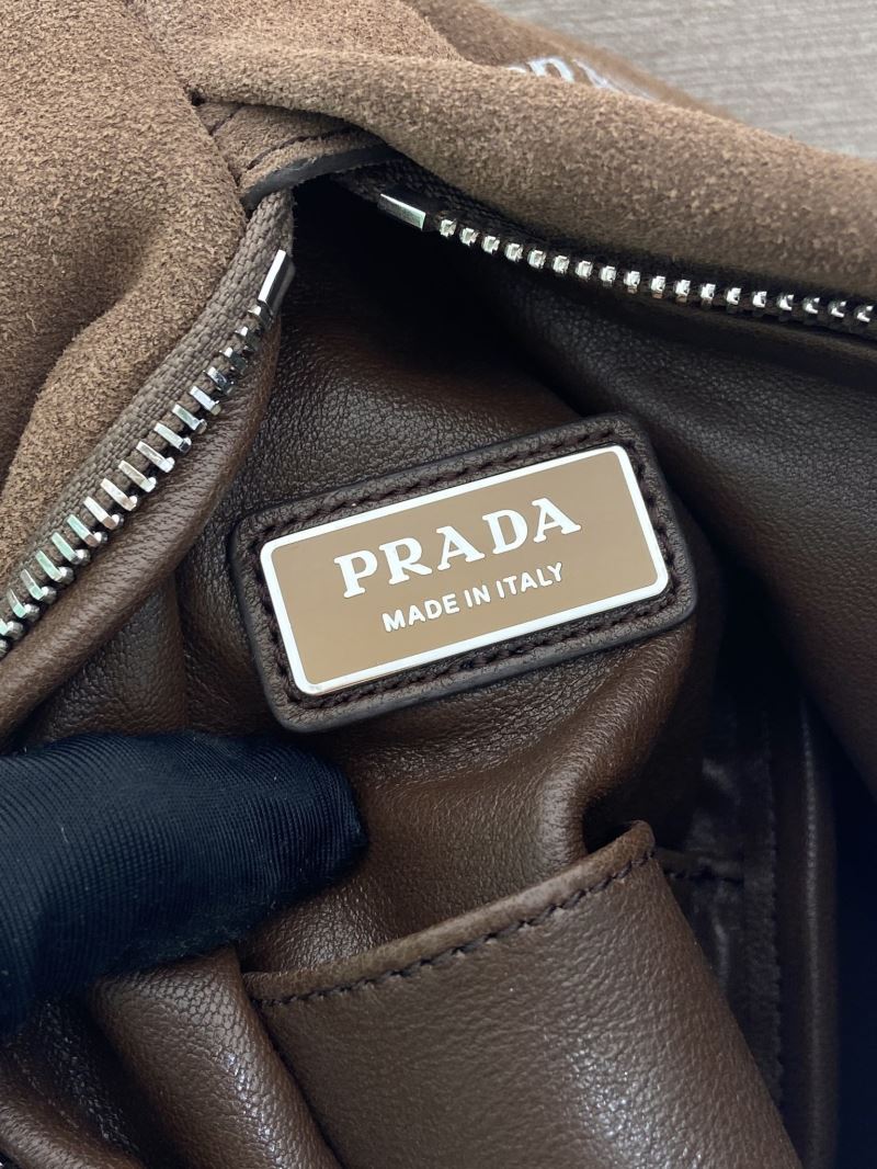 Pra*a waist chest packs